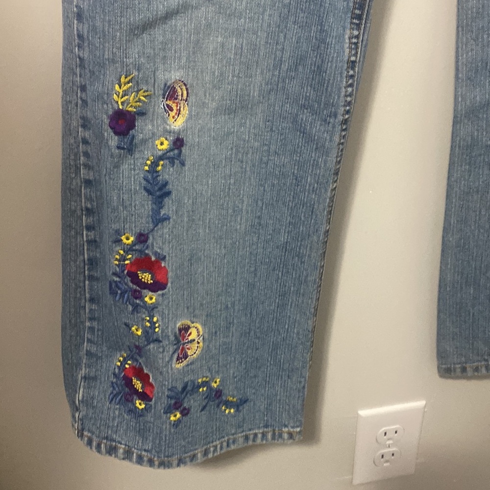 Embroidered Blue Jeans - Picture 3 of 7